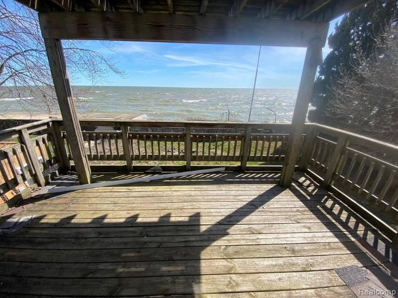 Listing Photo for 7360 Lakeshore Drive
