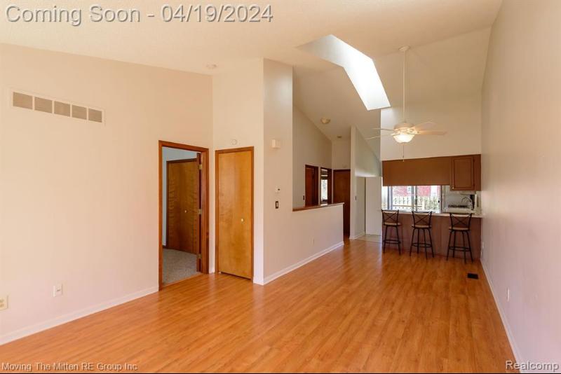 Listing Photo for 33110 Woodworth