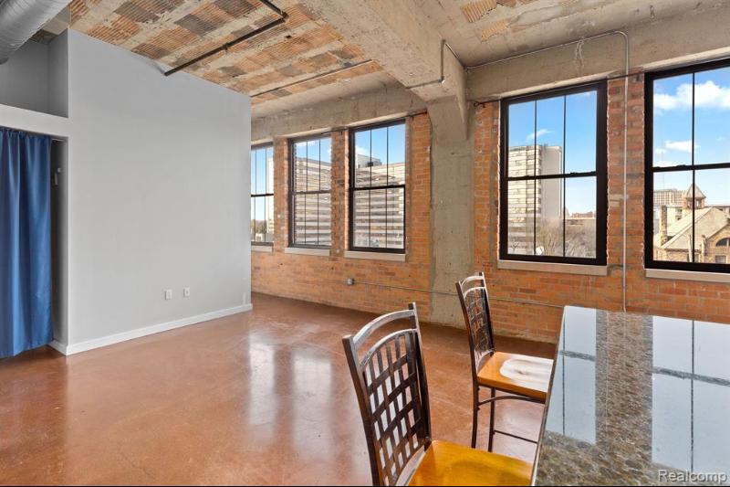 Listing Photo for 55 W Canfield Street 301