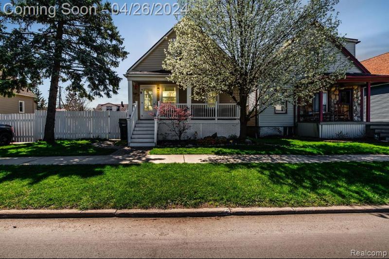 Listing Photo for 359 Ford Avenue