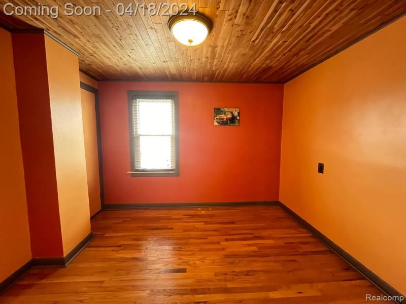 Listing Photo for 2934 Queen Street