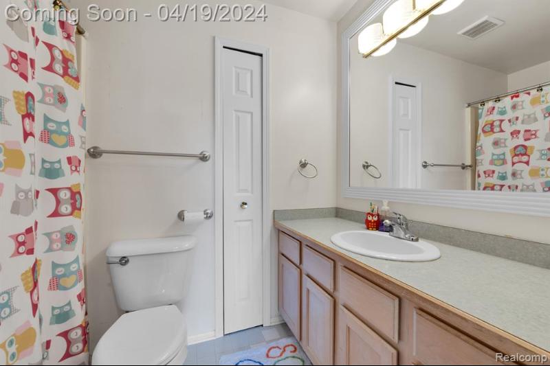 Listing Photo for 1112 Somerville Drive