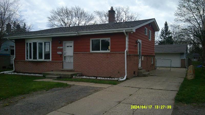 28479 Cherry Hill Road, Inkster