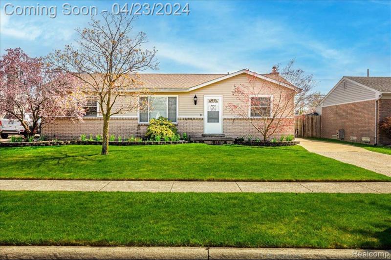 Listing Photo for 15955 Flanders Street