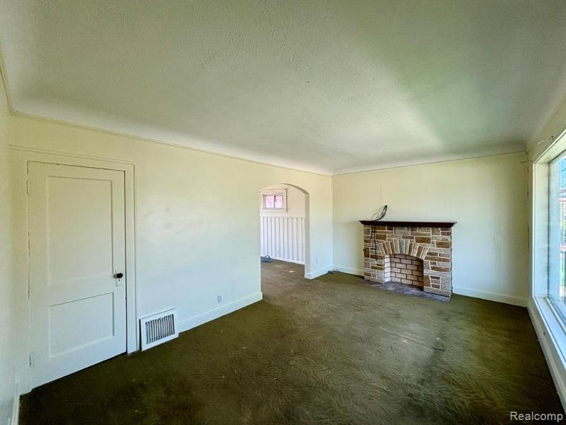 Listing Photo for 7235 Middlesex Street