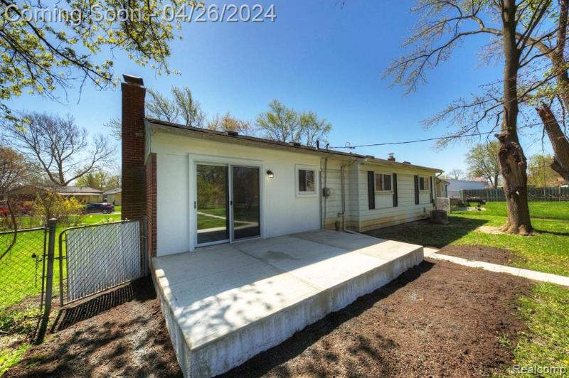 Listing Photo for 32034 Bruce Street