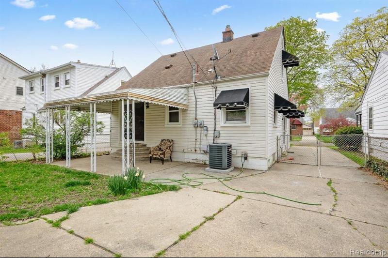 Listing Photo for 3340 Croissant Street