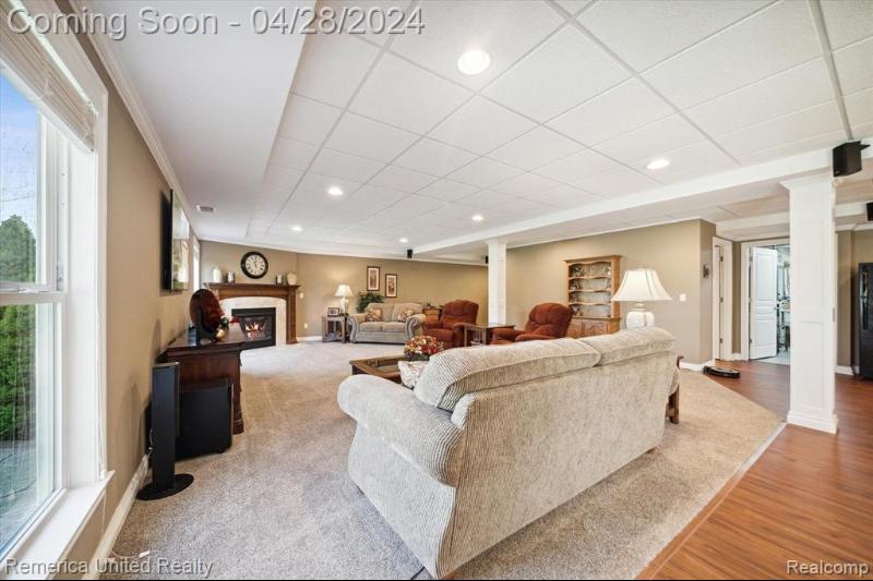 Listing Photo for 527 Acadia Court
