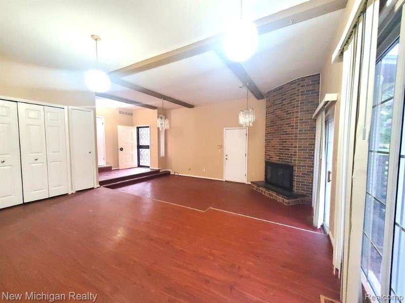 Listing Photo for 164 Bloomfield Boulevard