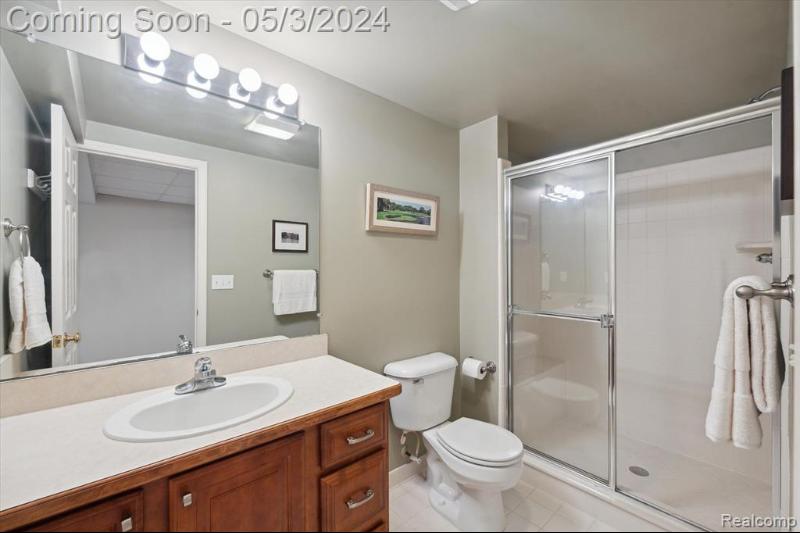 Listing Photo for 124 Pondview Court