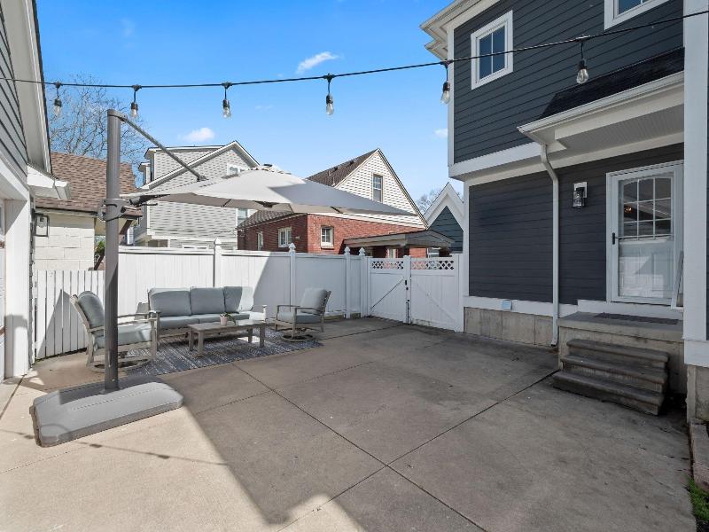 Listing Photo for 623 Chambers Street