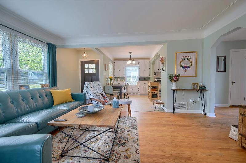 Listing Photo for 729 N Connecticut Avenue