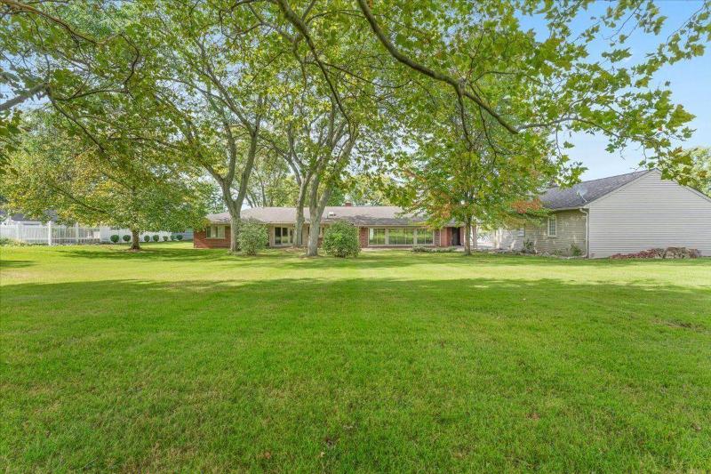 Listing Photo for 24001 West River Road