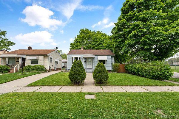 Listing Photo for 1258 Applewood Avenue