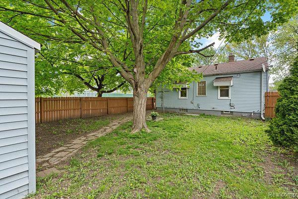 Listing Photo for 1258 Applewood Avenue
