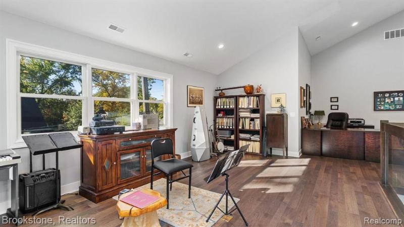 Listing Photo for 1005 S 7th Street