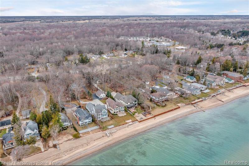 Listing Photo for 5150 Lakeshore Road