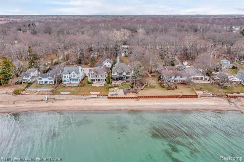 Listing Photo for 5150 Lakeshore Road