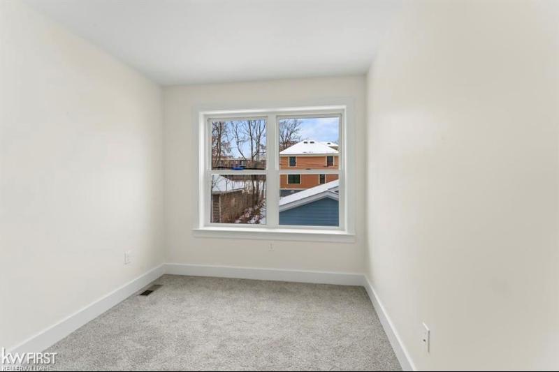 Listing Photo for 424 W Second