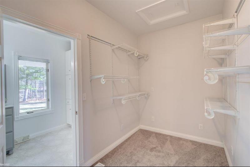 Listing Photo for 1033 W Levely