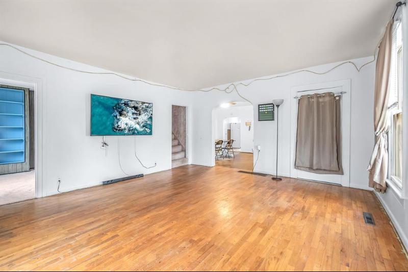 Listing Photo for 301 Grant Street