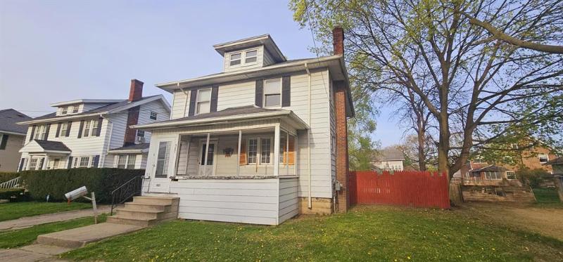 Listing Photo for 907 Third Street
