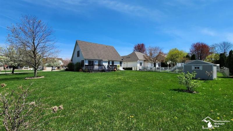 Listing Photo for 4993 Northfield