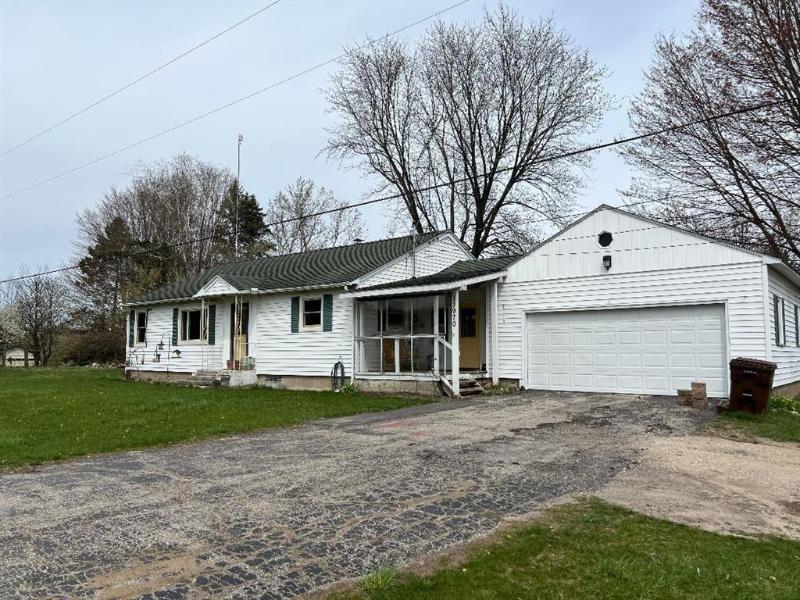 Listing Photo for 11970 N Lakeview Road