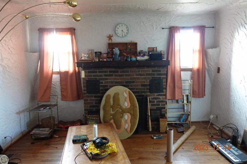 Listing Photo for 15053 Dumay