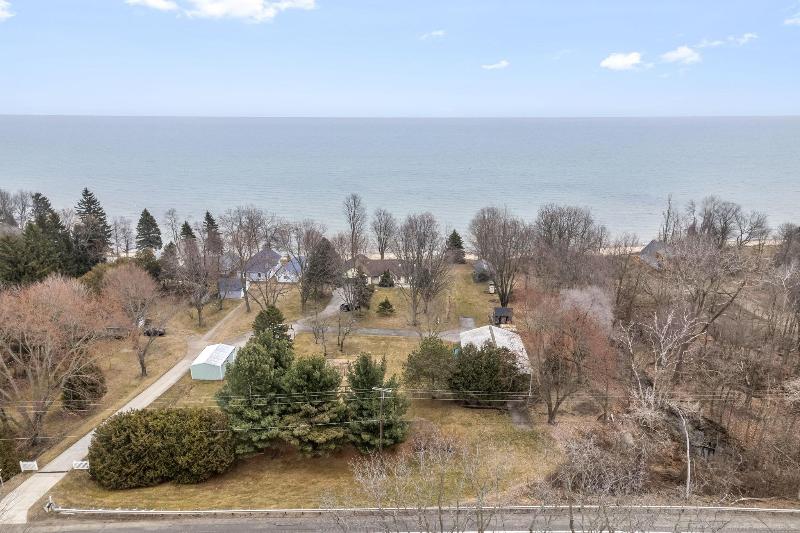Listing Photo for 1306 N Lakeshore