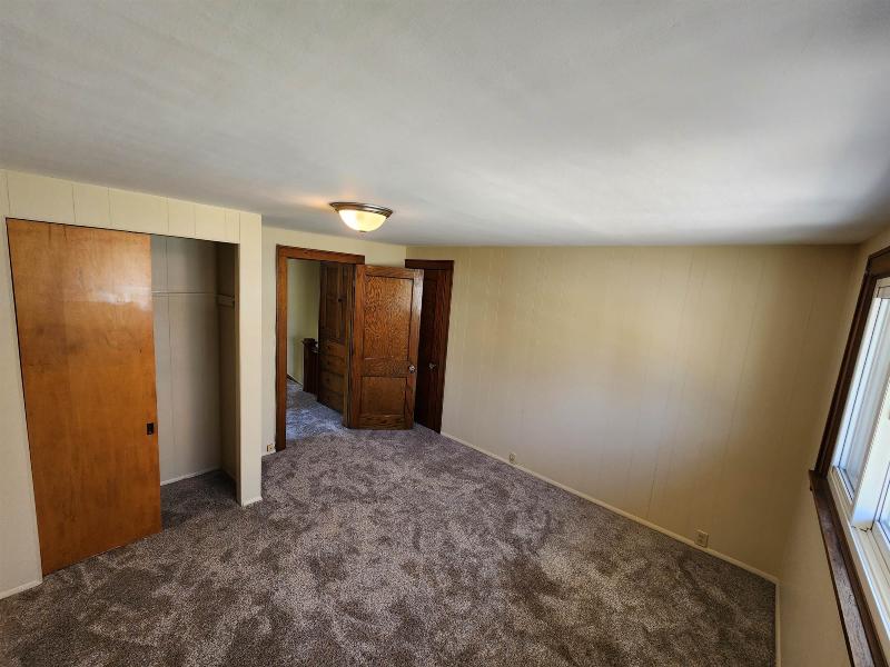 Listing Photo for 107 W White