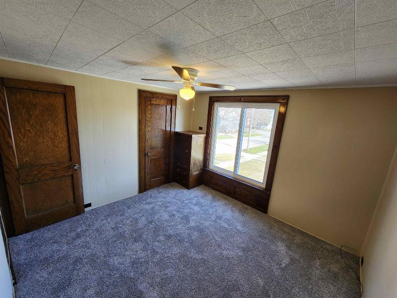 Listing Photo for 107 W White