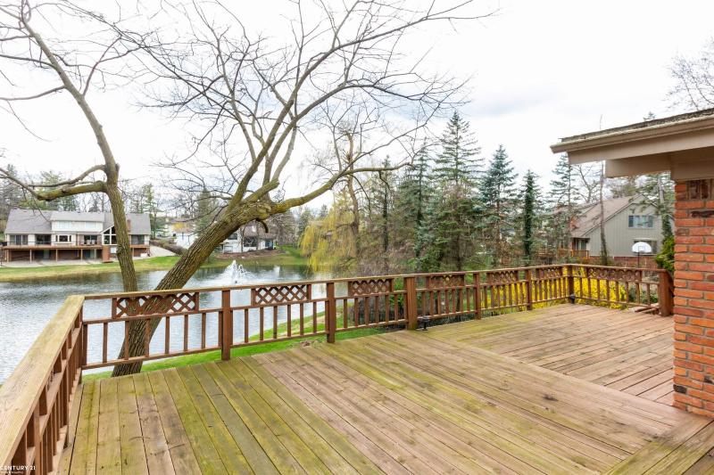 Listing Photo for 3187 Bloomfield Shore