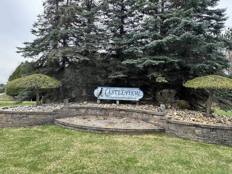 Listing Photo for 1724 Castleview 24