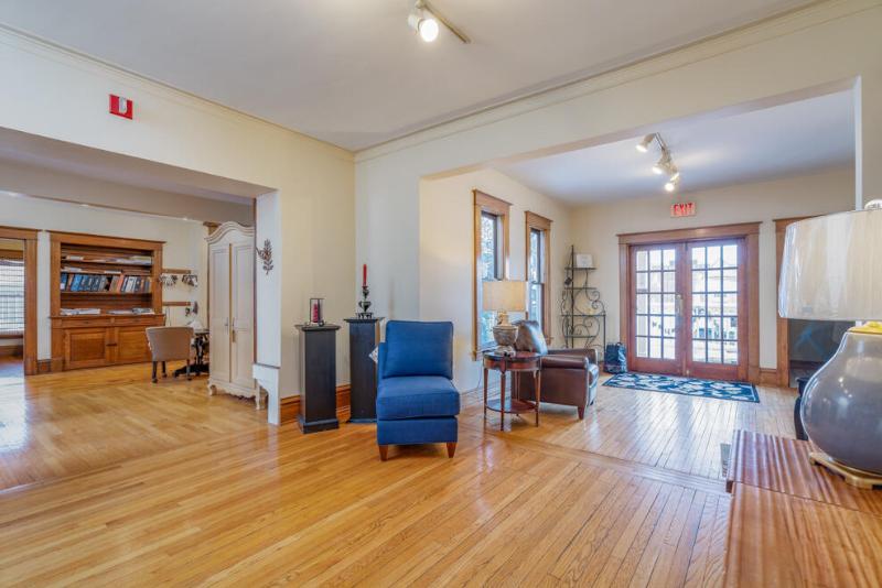 Listing Photo for 203 S Westnedge Avenue
