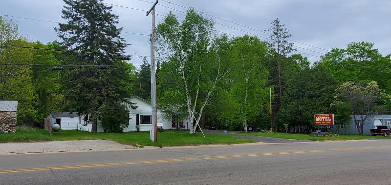Listing Photo for 5692 Us Highway 31 N