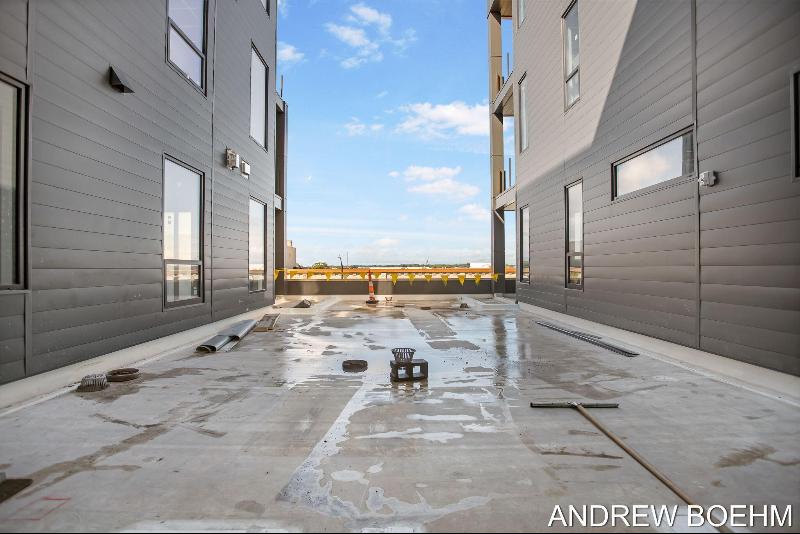 Listing Photo for 159 S River Avenue 404