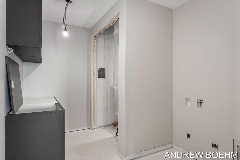 Listing Photo for 159 S River Avenue 404