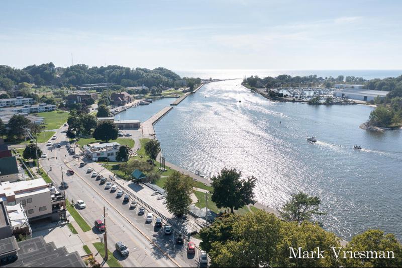 Listing Photo for 218 S Harbor Drive 201