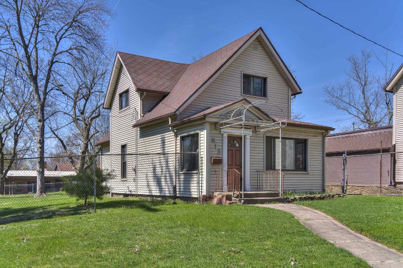Listing Photo for 908 Greenwood Avenue