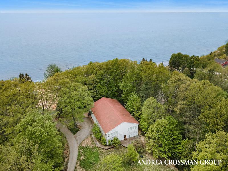 Listing Photo for 5795 Lakeshore Drive