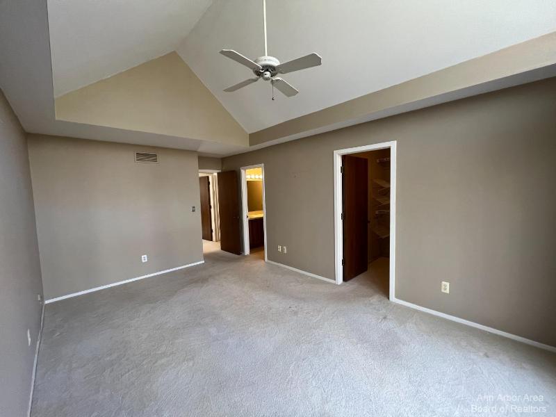 Listing Photo for 4576 Cottonwood Drive