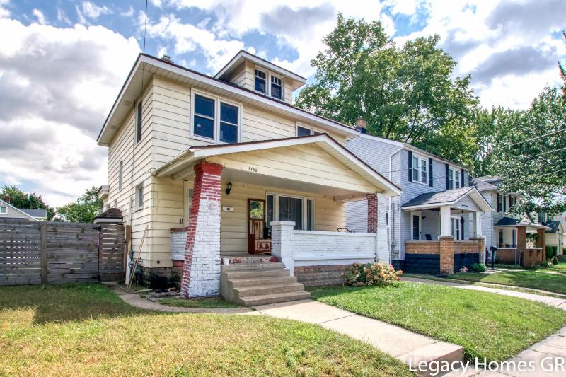 Listing Photo for 1756 Federal Avenue Sw