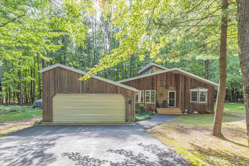 Listing Photo for 8247 Tanglewood Trail