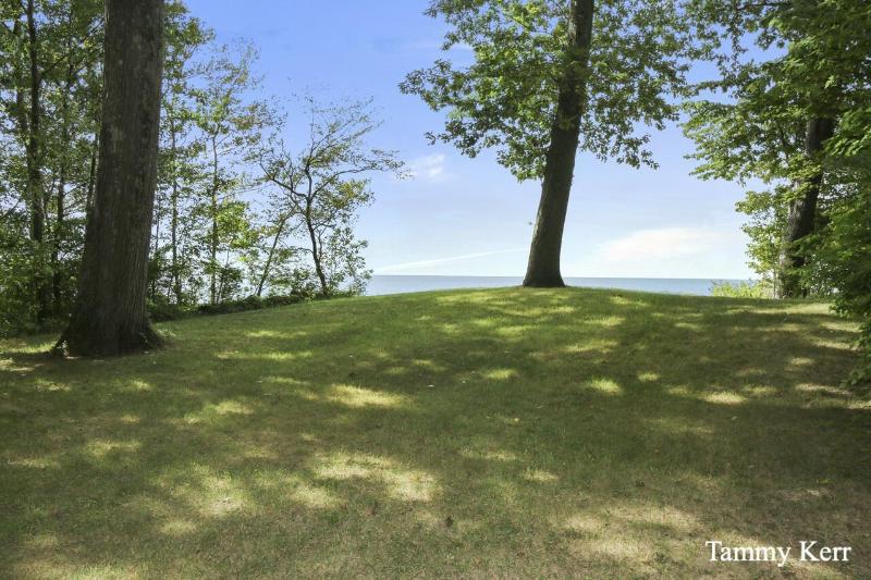 Listing Photo for 2450 Lakeshore Drive