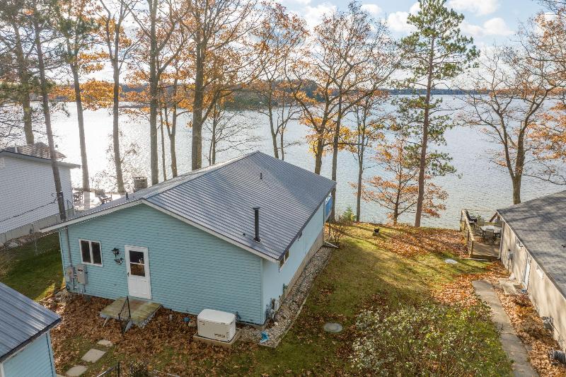 Listing Photo for 10147 Lakeshore Drive