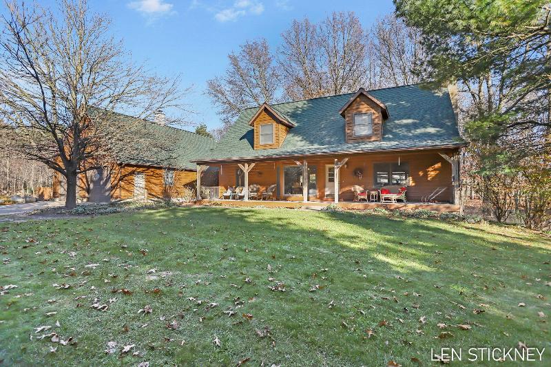 Listing Photo for 690 Spruce Hollow Drive