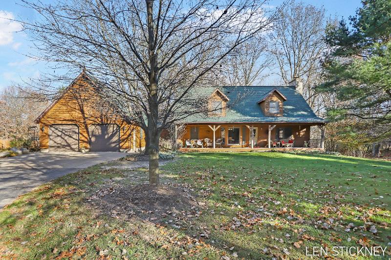 Listing Photo for 690 Spruce Hollow Drive