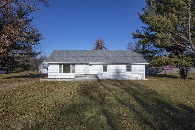 Listing Photo for 18424 State Line Road