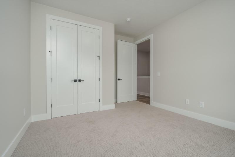Listing Photo for 780 Janelle Court 10